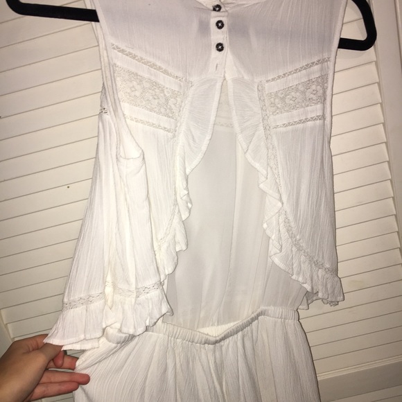 Backless Romper - Picture 4 of 4